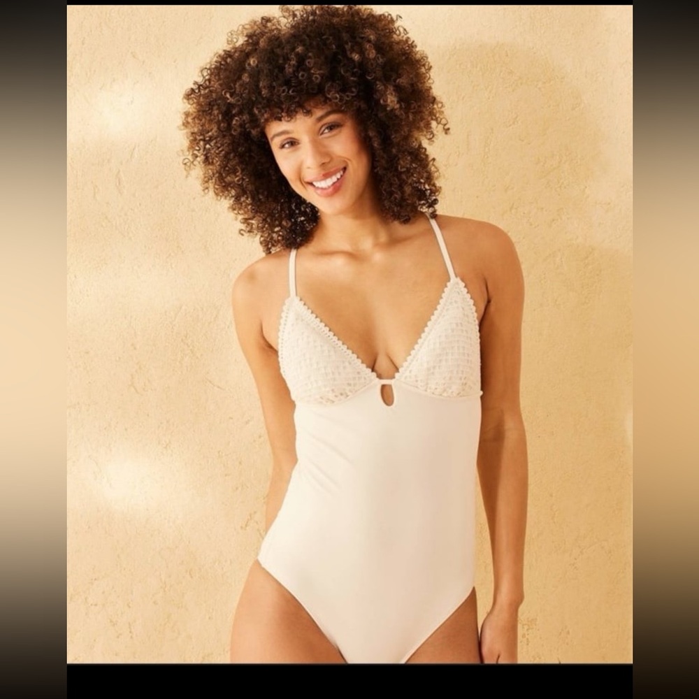 Women's Knit High Leg Cheeky One Piece Swimsuit - Shade & Shore™ Cream Size L